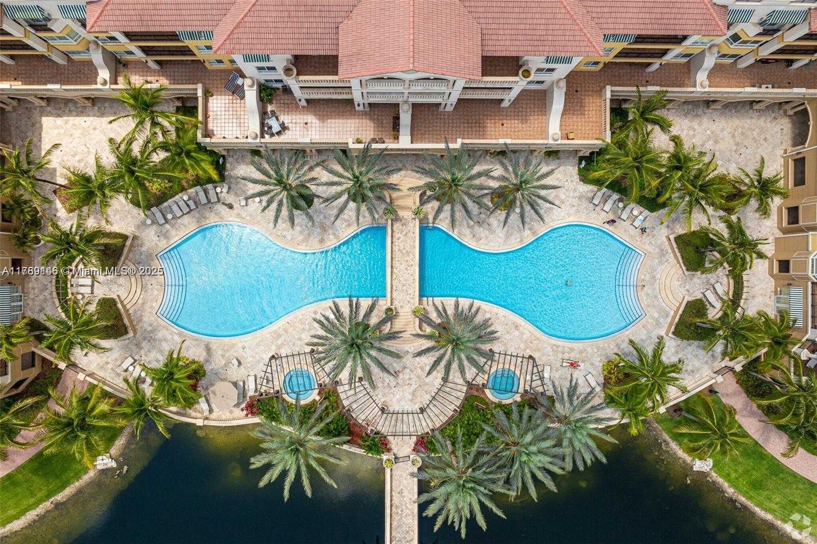 Small Image of 16101 EMERALD ESTATES DR #342, Weston Number 24