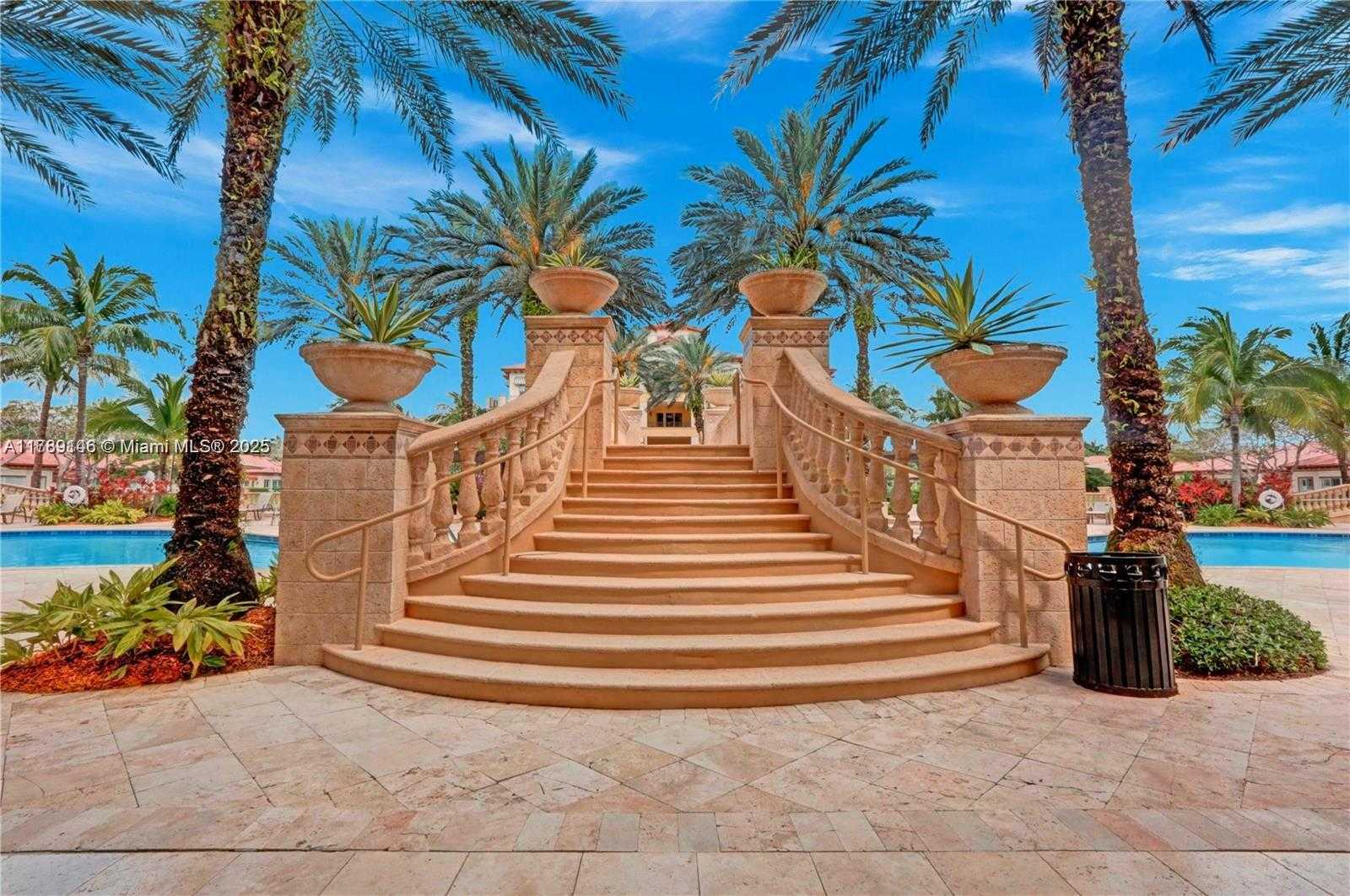 Small Image of 16101 EMERALD ESTATES DR #342, Weston Number 26