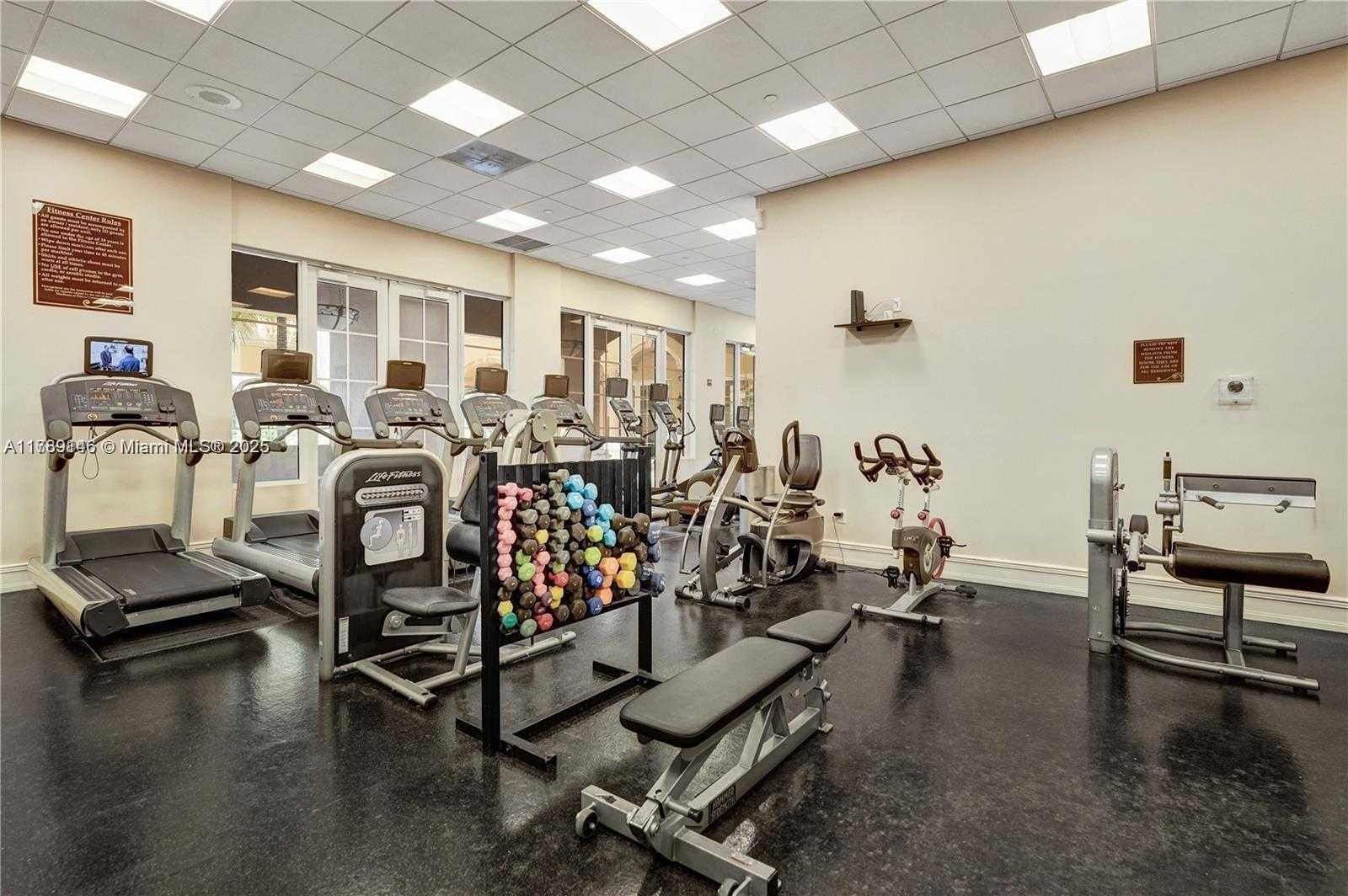 Small Image of 16101 EMERALD ESTATES DR #342, Weston Number 29