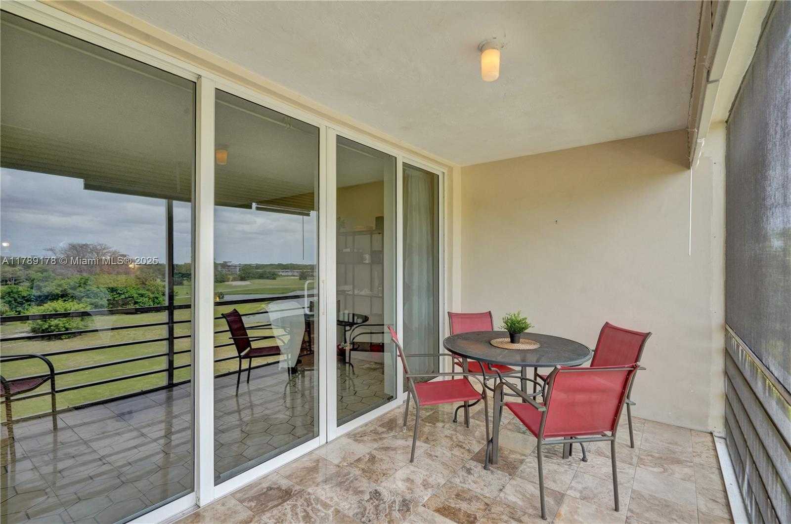 Small Image of 2671 SOUTH COURSE DR #409, Pompano Beach Number 14