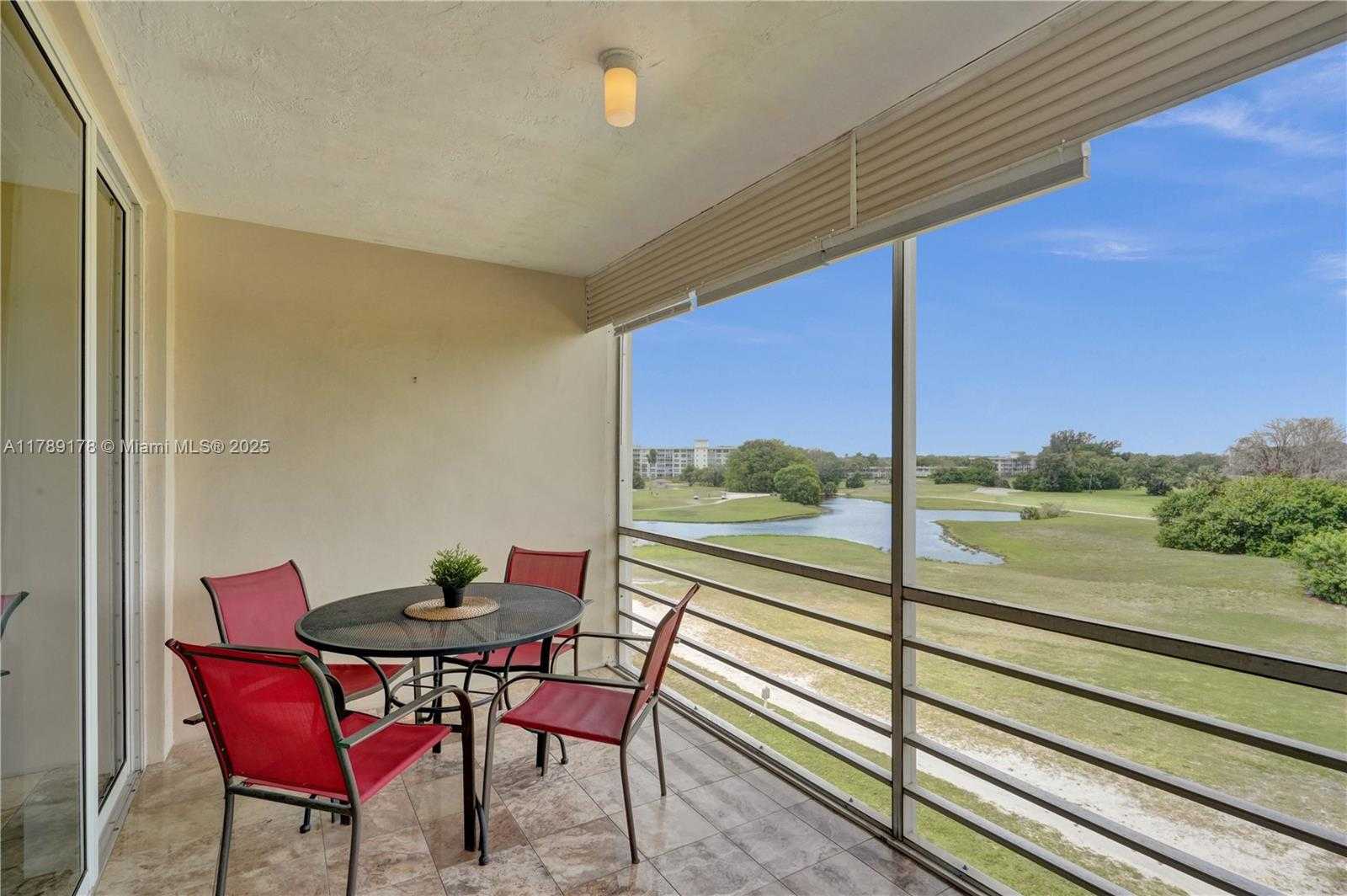 Small Image of 2671 SOUTH COURSE DR #409, Pompano Beach Number 9