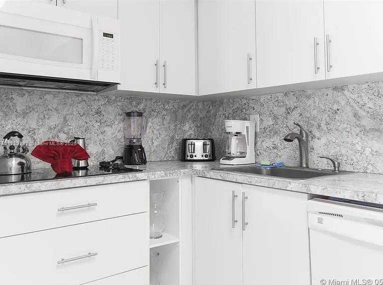 Small Image of 19370 COLLINS AVE #1216, Sunny Isles Beach Number 10