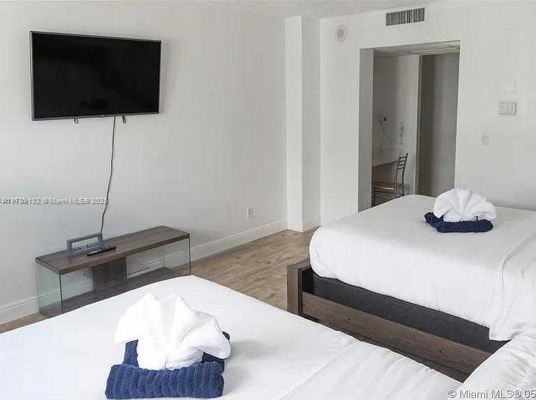 Small Image of 19370 COLLINS AVE #1216, Sunny Isles Beach Number 11