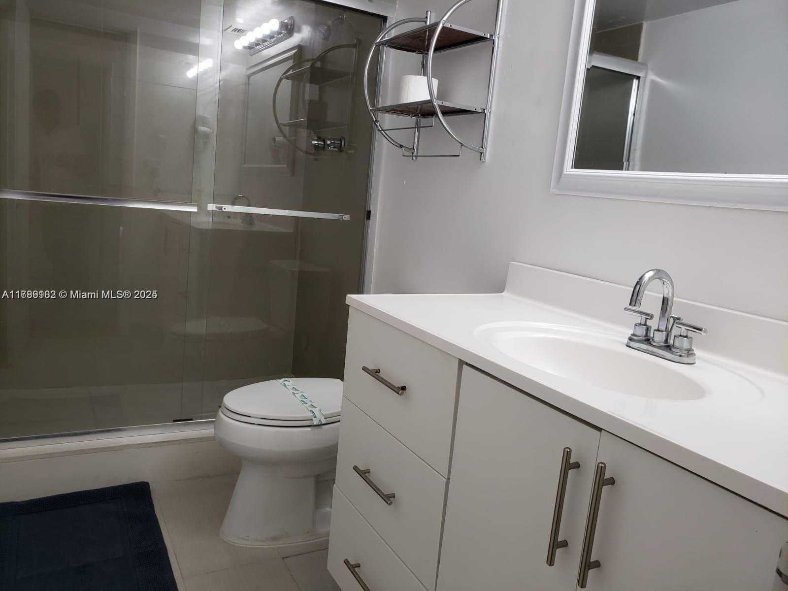 Small Image of 19370 COLLINS AVE #1216, Sunny Isles Beach Number 2
