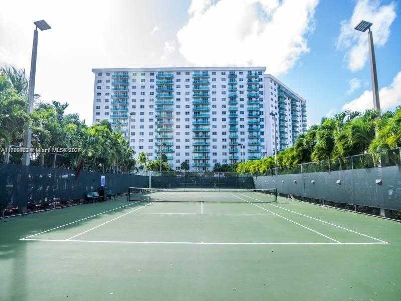 Small Image of 19370 COLLINS AVE #1216, Sunny Isles Beach Number 4