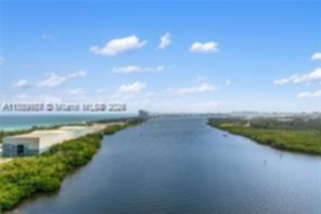 Small Image of 300 BAYVIEW DR #508, Sunny Isles Beach Number 25
