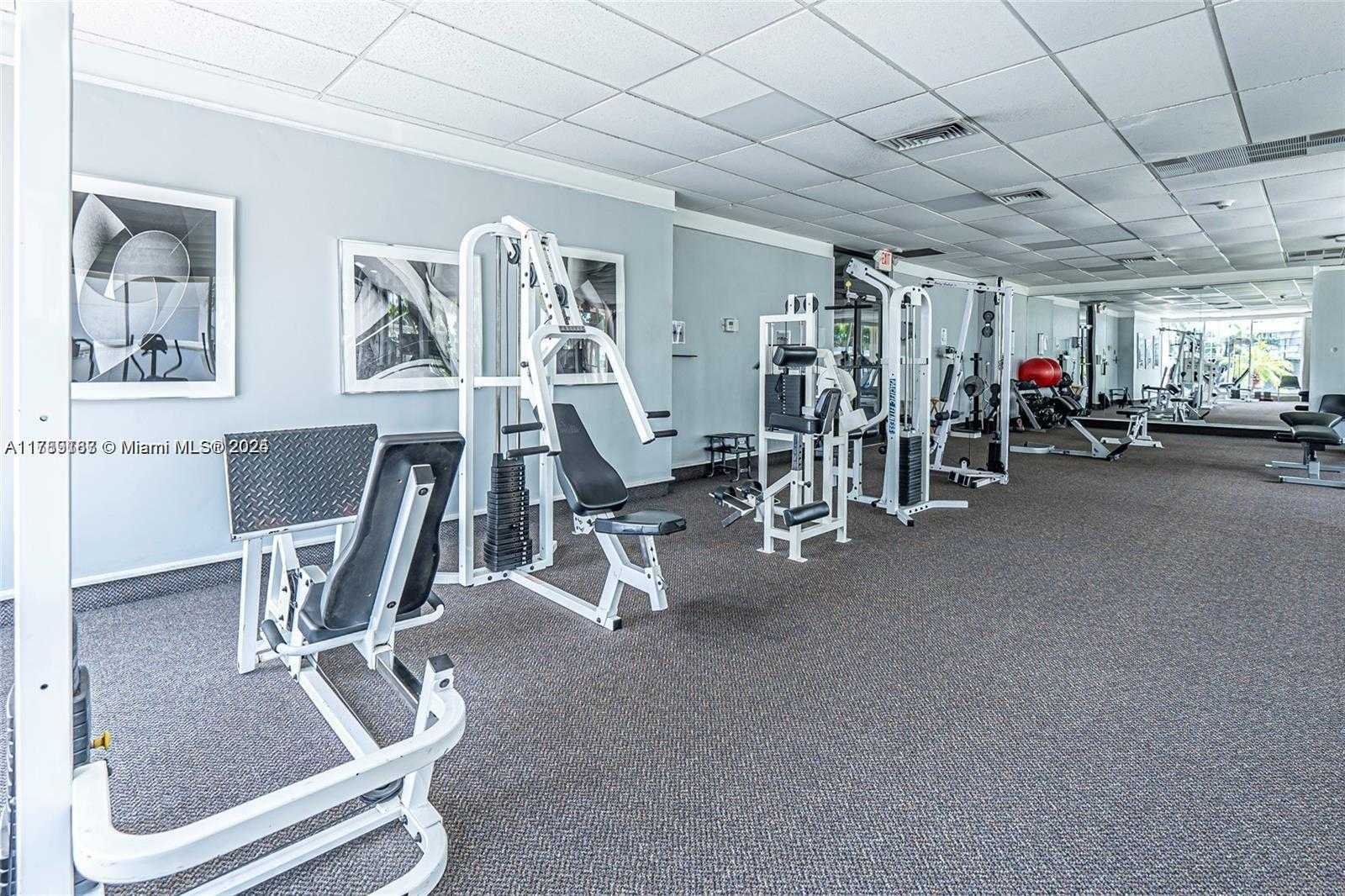 Small Image of 300 BAYVIEW DR #508, Sunny Isles Beach Number 51