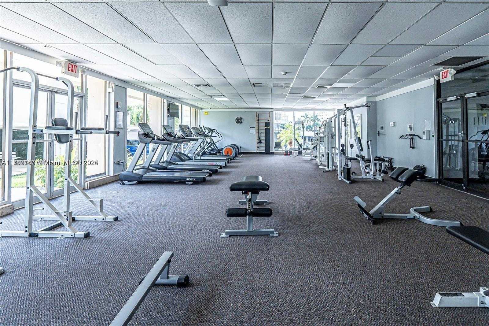 Small Image of 300 BAYVIEW DR #508, Sunny Isles Beach Number 52