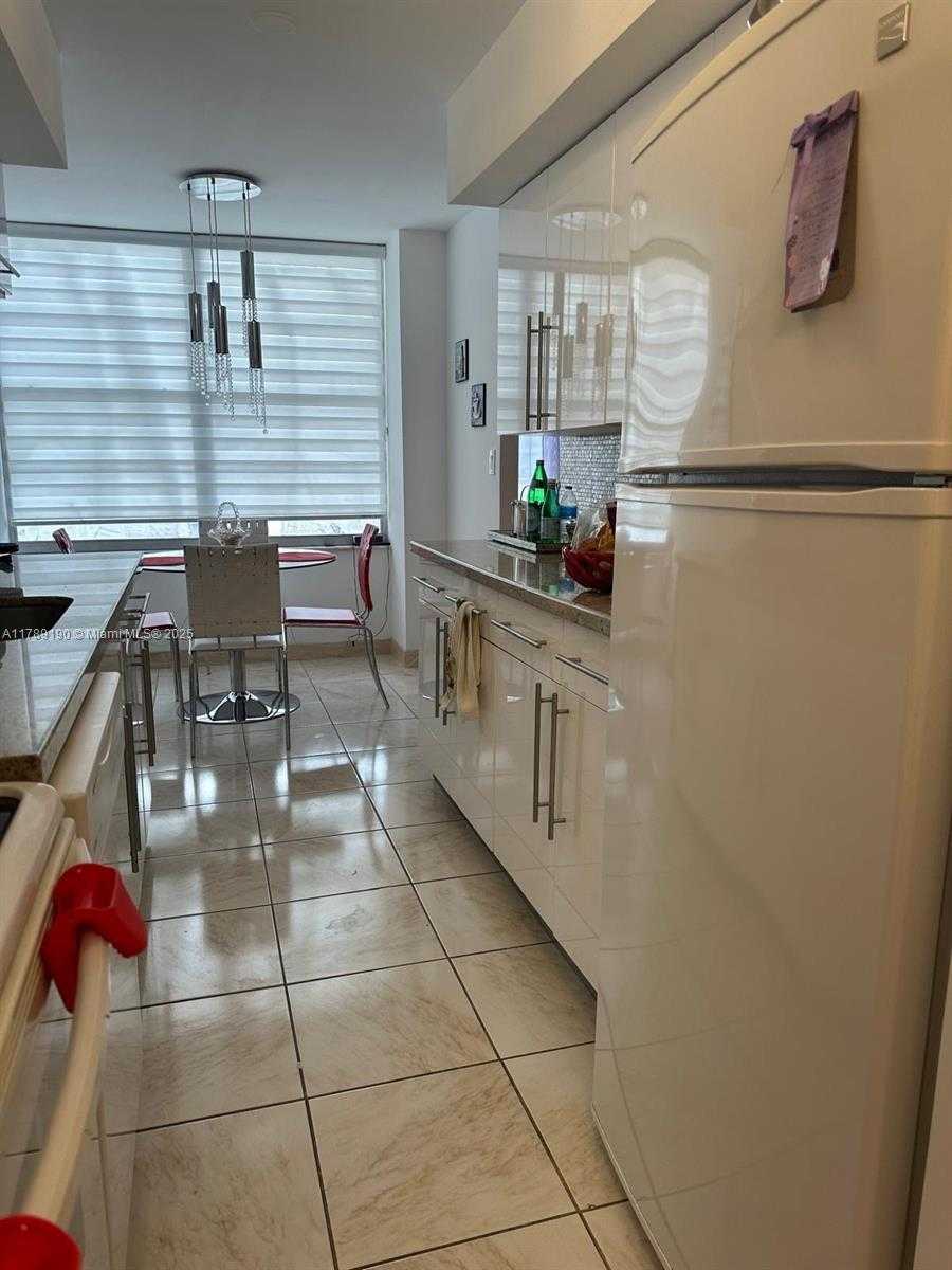 Small Image of 231 174TH ST #920, Sunny Isles Beach Number 3