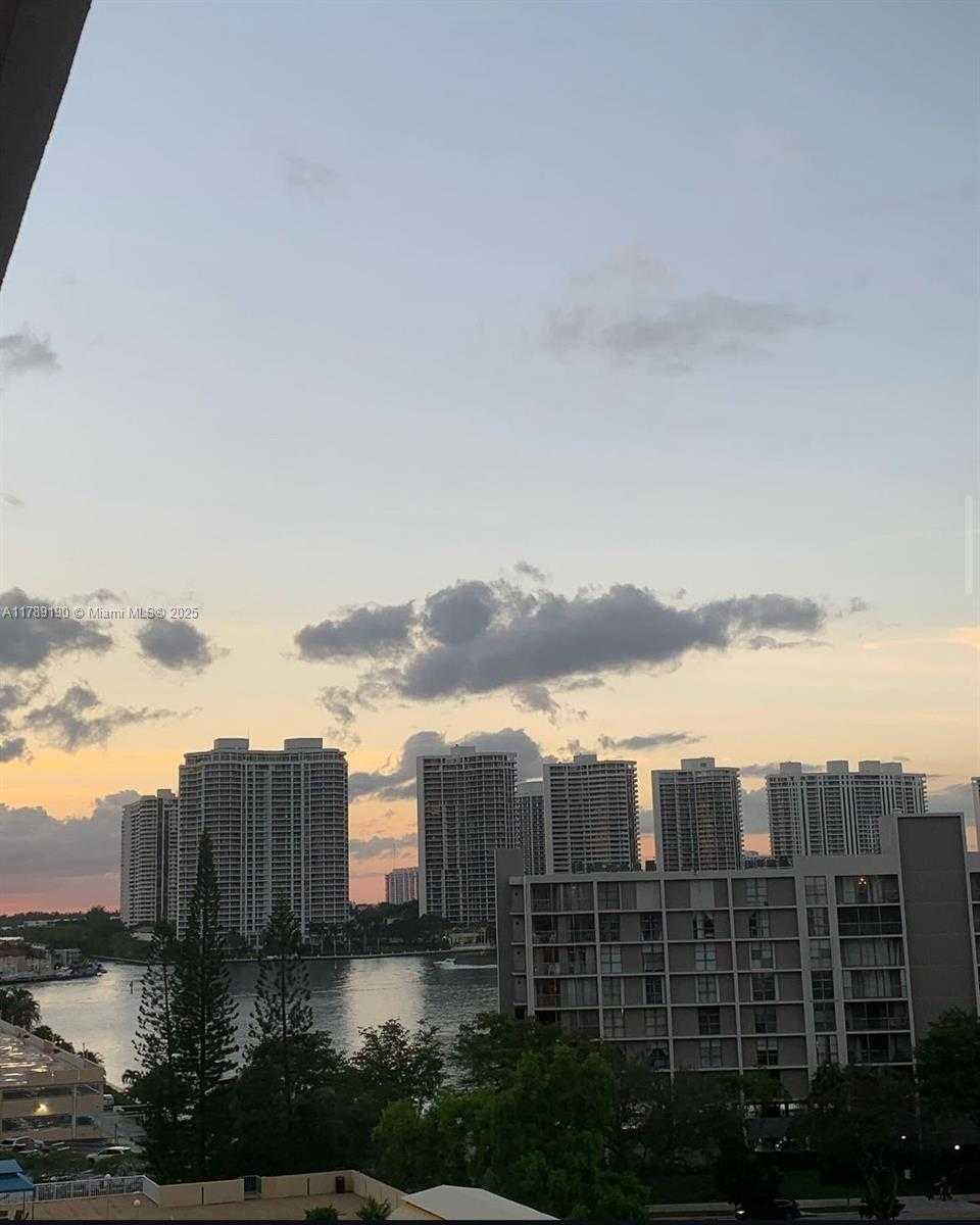 Small Image of 231 174TH ST #920, Sunny Isles Beach Number 9