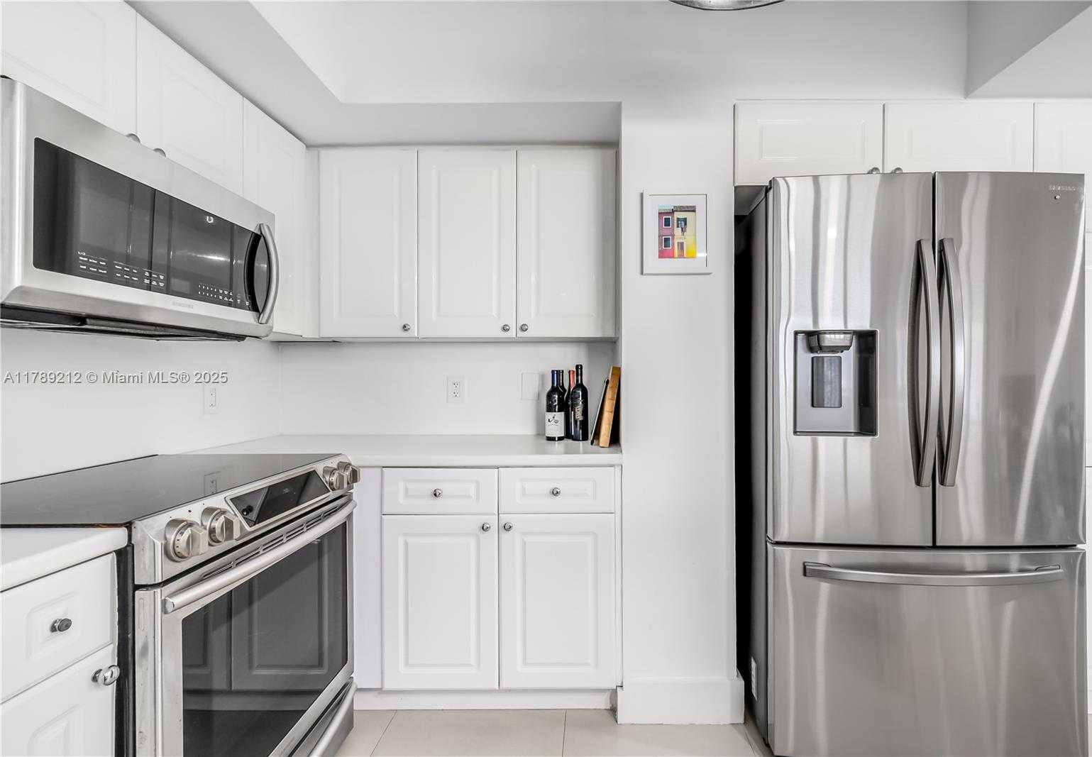 Small Image of 1800 SUNSET HARBOUR DR #2203, Miami Beach Number 18
