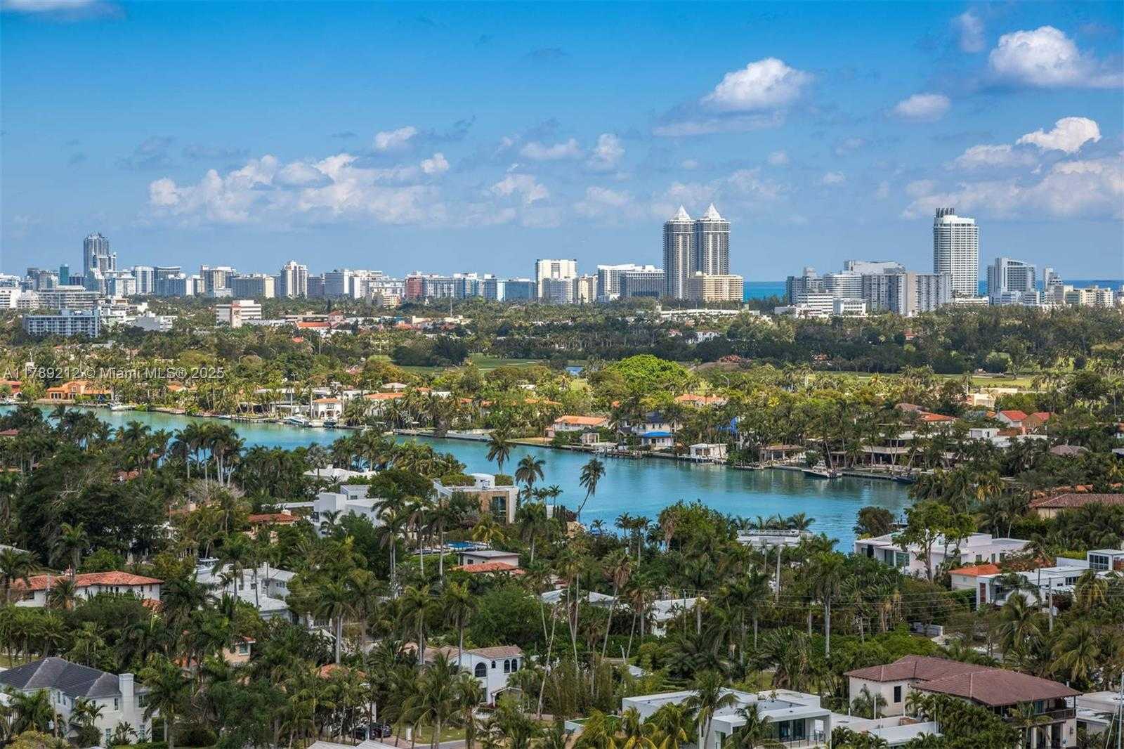 Small Image of 1800 SUNSET HARBOUR DR #2203, Miami Beach Number 2