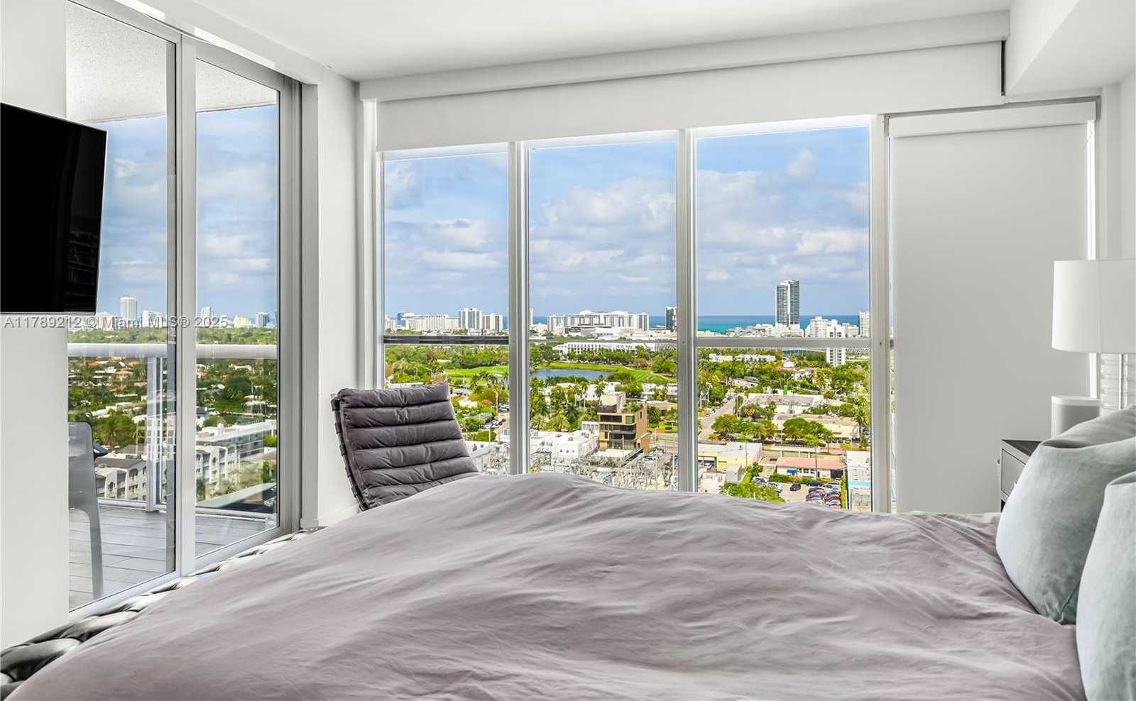 Small Image of 1800 SUNSET HARBOUR DR #2203, Miami Beach Number 22