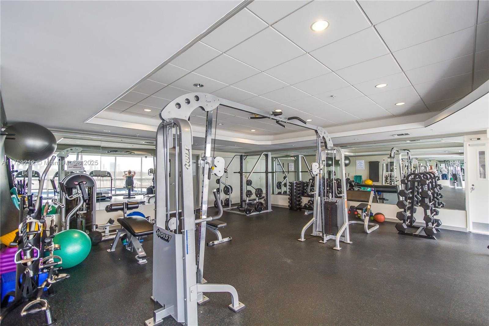 Small Image of 1800 SUNSET HARBOUR DR #2203, Miami Beach Number 33