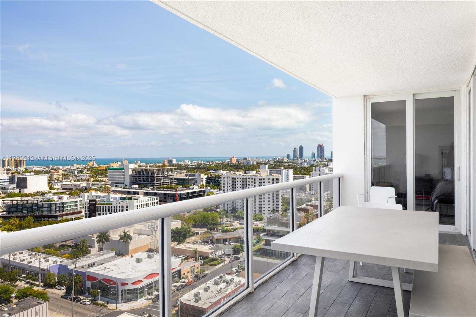 Small Image of 1800 SUNSET HARBOUR DR #2203, Miami Beach Number 6