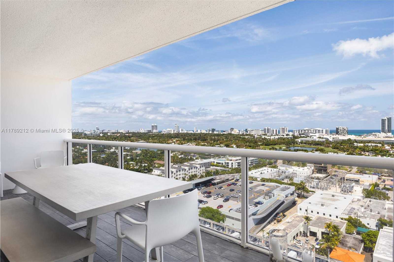 Small Image of 1800 SUNSET HARBOUR DR #2203, Miami Beach Number 7