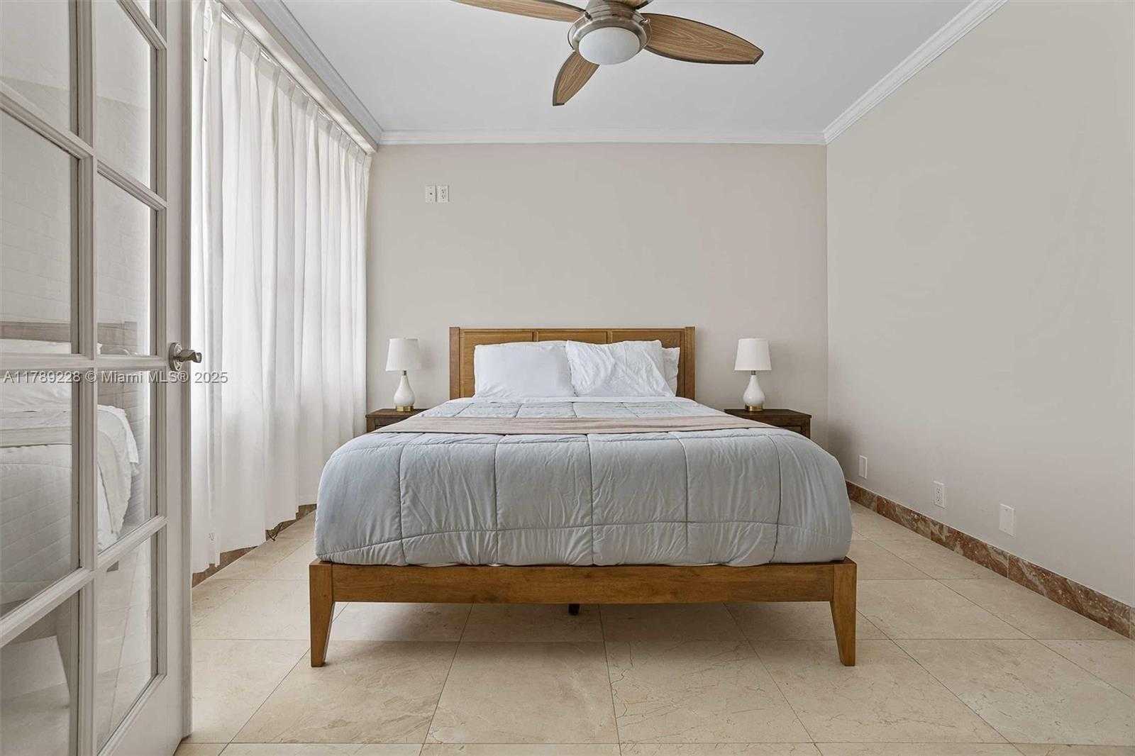 Small Image of 5225 COLLINS AVE #1117, Miami Beach Number 12