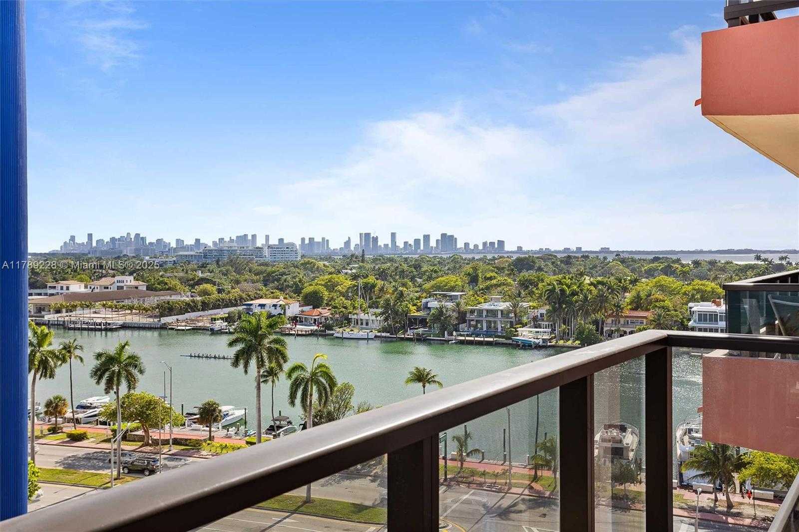 Small Image of 5225 COLLINS AVE #1117, Miami Beach Number 3