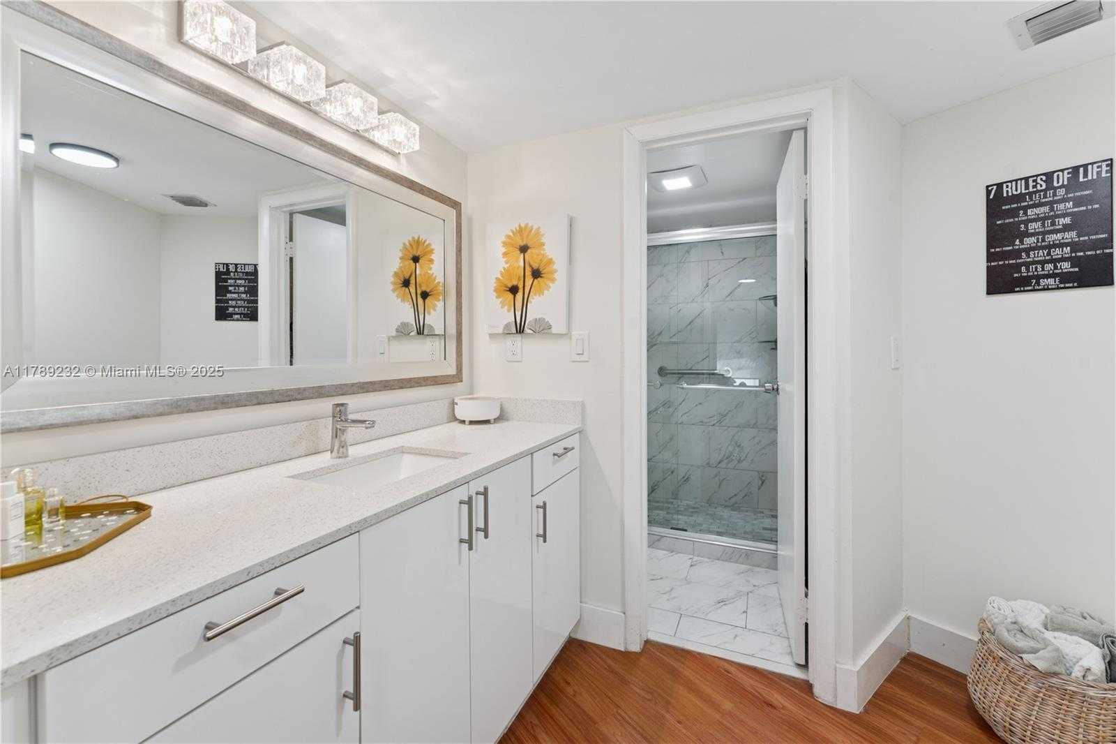 Small Image of 3101 NORTH COUNTRY CLUB DR #102, Aventura Number 18