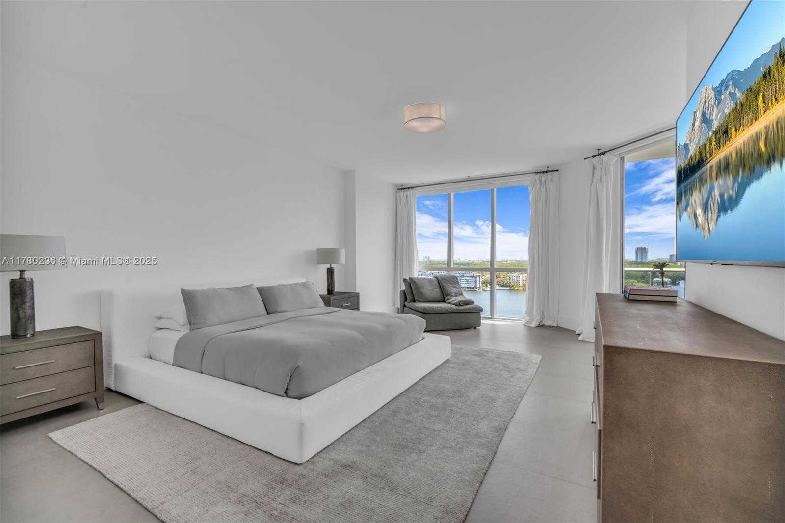 Small Image of 17111 BISCAYNE BLVD #1406, North Miami Beach Number 12