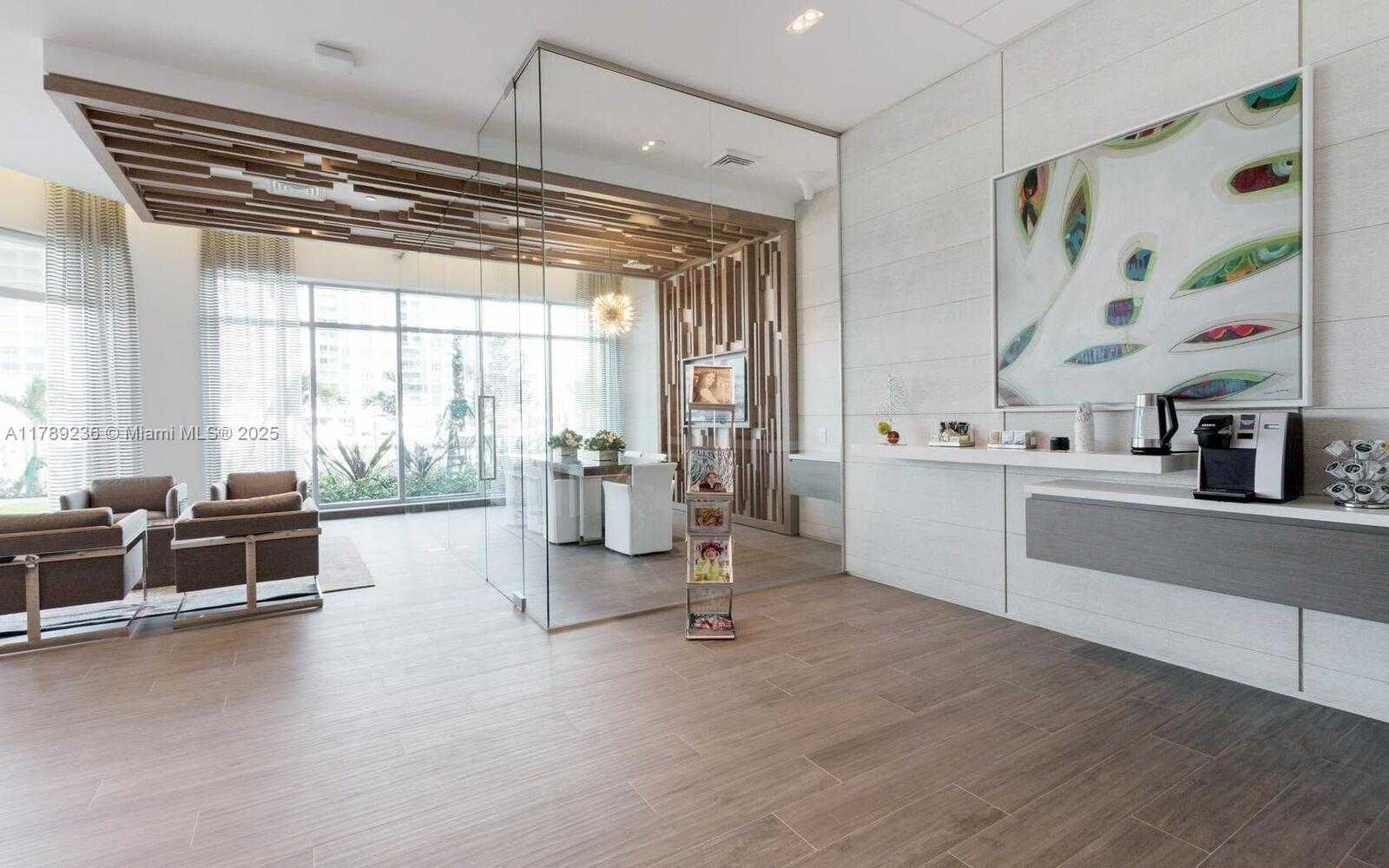 Small Image of 17111 BISCAYNE BLVD #1406, North Miami Beach Number 27