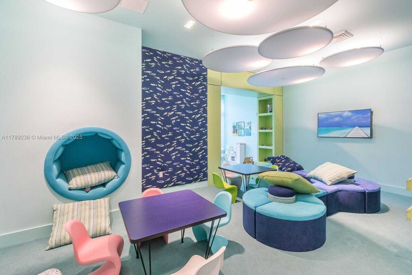 Small Image of 17111 BISCAYNE BLVD #1406, North Miami Beach Number 28