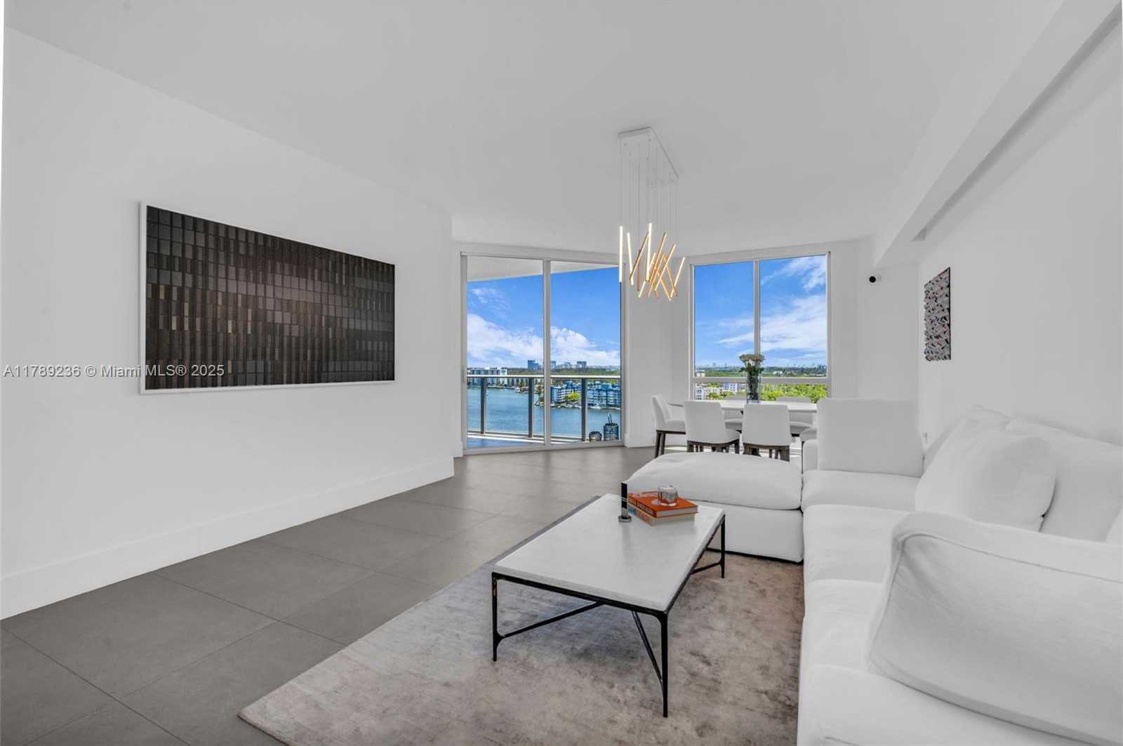 Small Image of 17111 BISCAYNE BLVD #1406, North Miami Beach Number 9