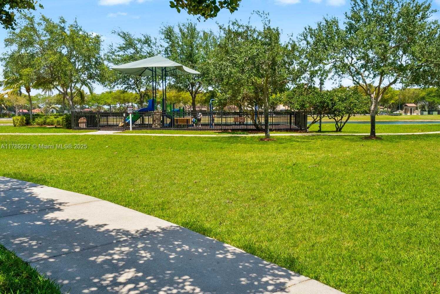 Small Image of 21937 SOUTH WEST 88TH PATH, Cutler Bay Number 27