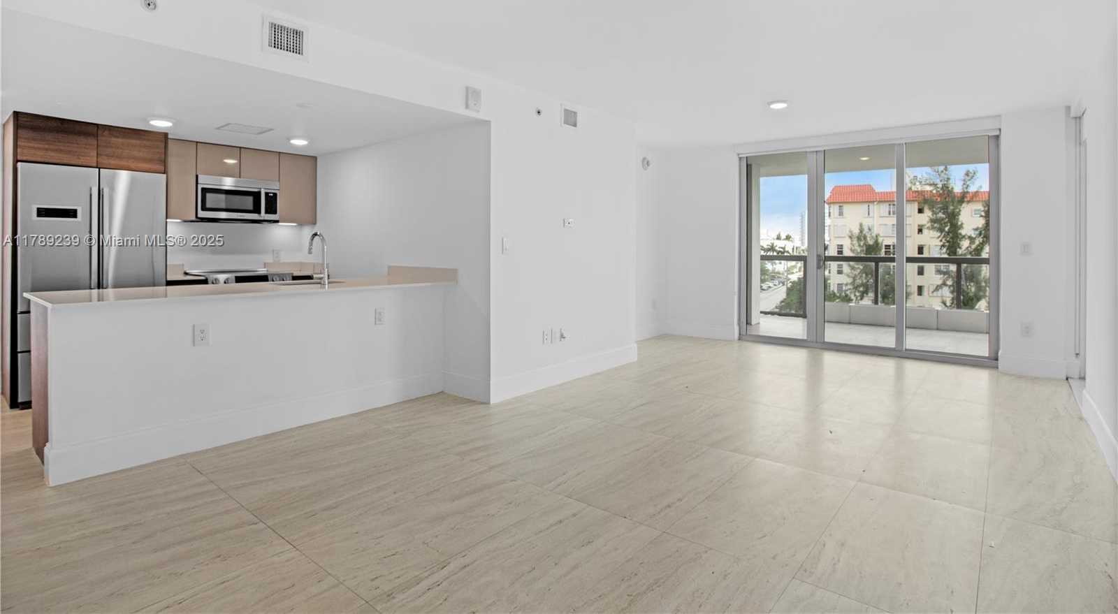 Small Image of 9261 EAST BAY HARBOR DR #606, Bay Harbor Islands Number 3