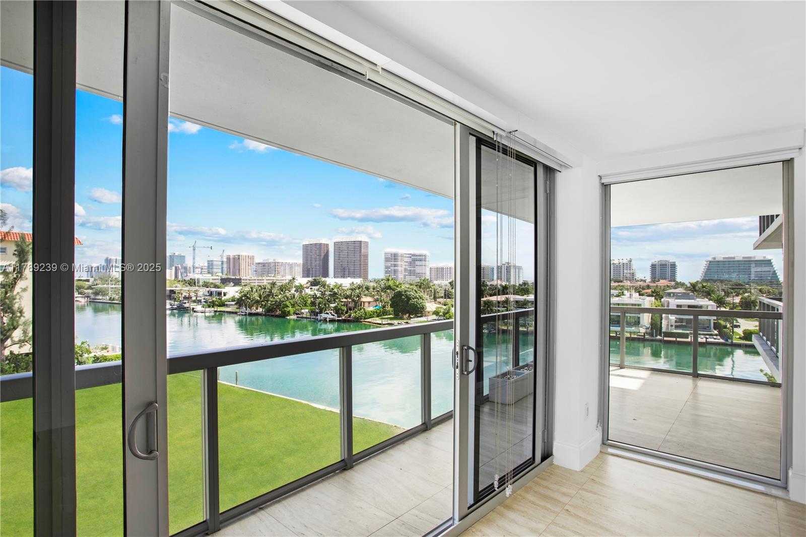 Small Image of 9261 EAST BAY HARBOR DR #606, Bay Harbor Islands Number 5