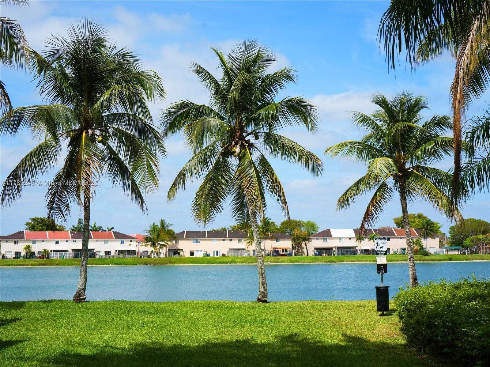 Small Image of 13906 SOUTH WEST 174TH ST, Miami Number 17