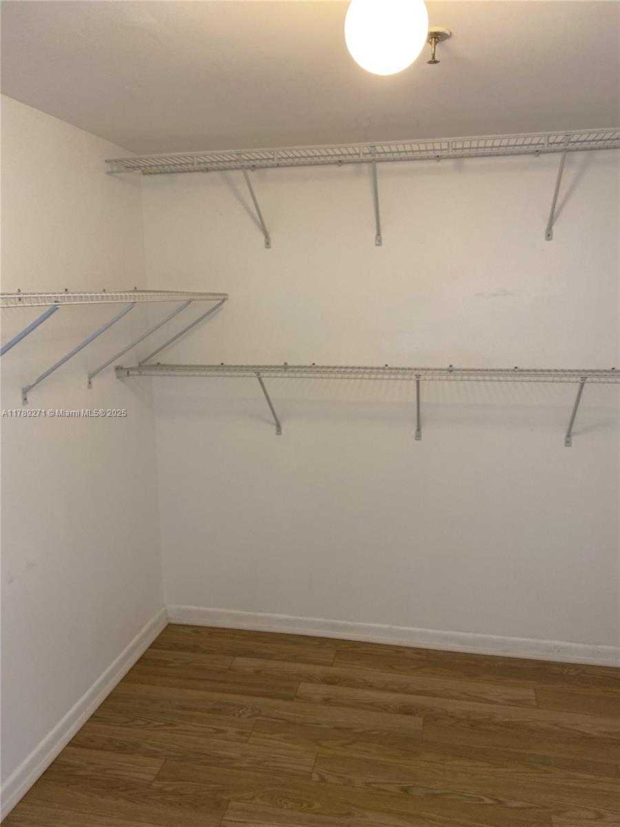 Small Image of 17600 NORTH BAY RD #N607, Sunny Isles Beach Number 11