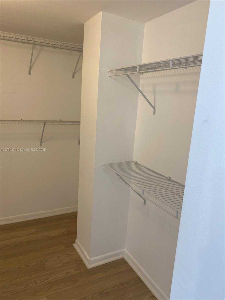 Small Image of 17600 NORTH BAY RD #N607, Sunny Isles Beach Number 12
