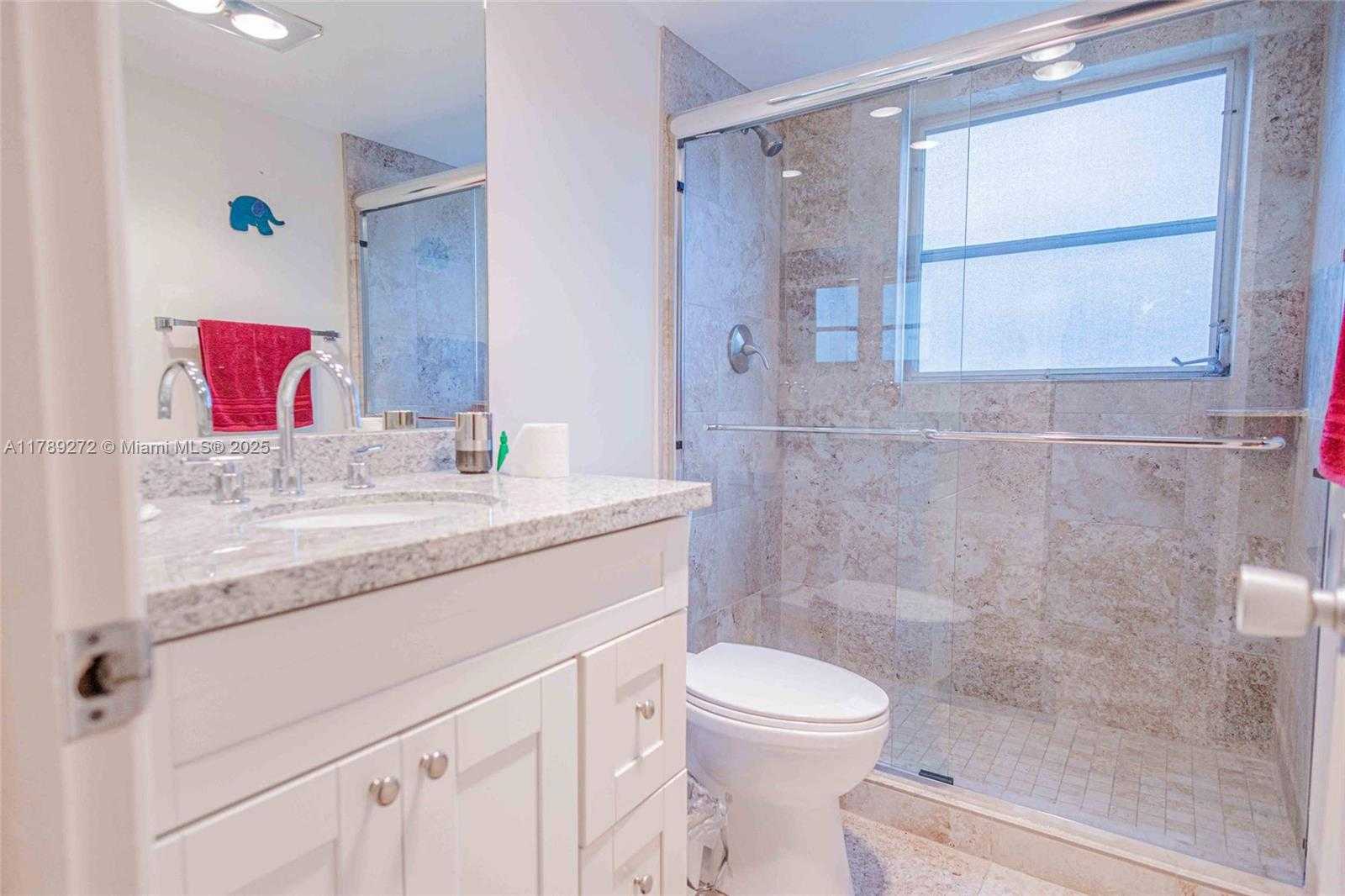 Small Image of 2751 NORTH PALM AIRE DR #310, Pompano Beach Number 22