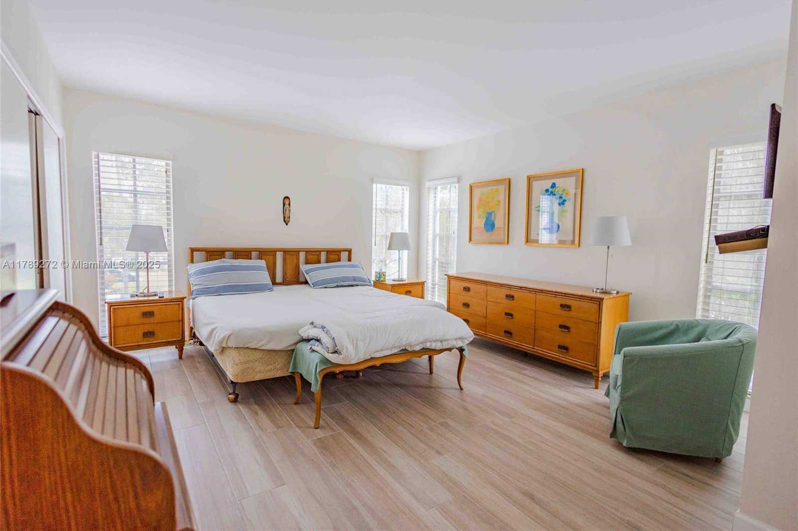 Small Image of 2751 NORTH PALM AIRE DR #310, Pompano Beach Number 28