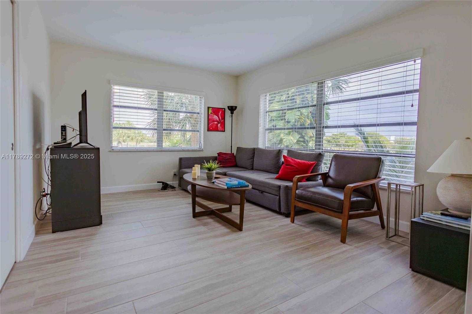 Small Image of 2751 NORTH PALM AIRE DR #310, Pompano Beach Number 39