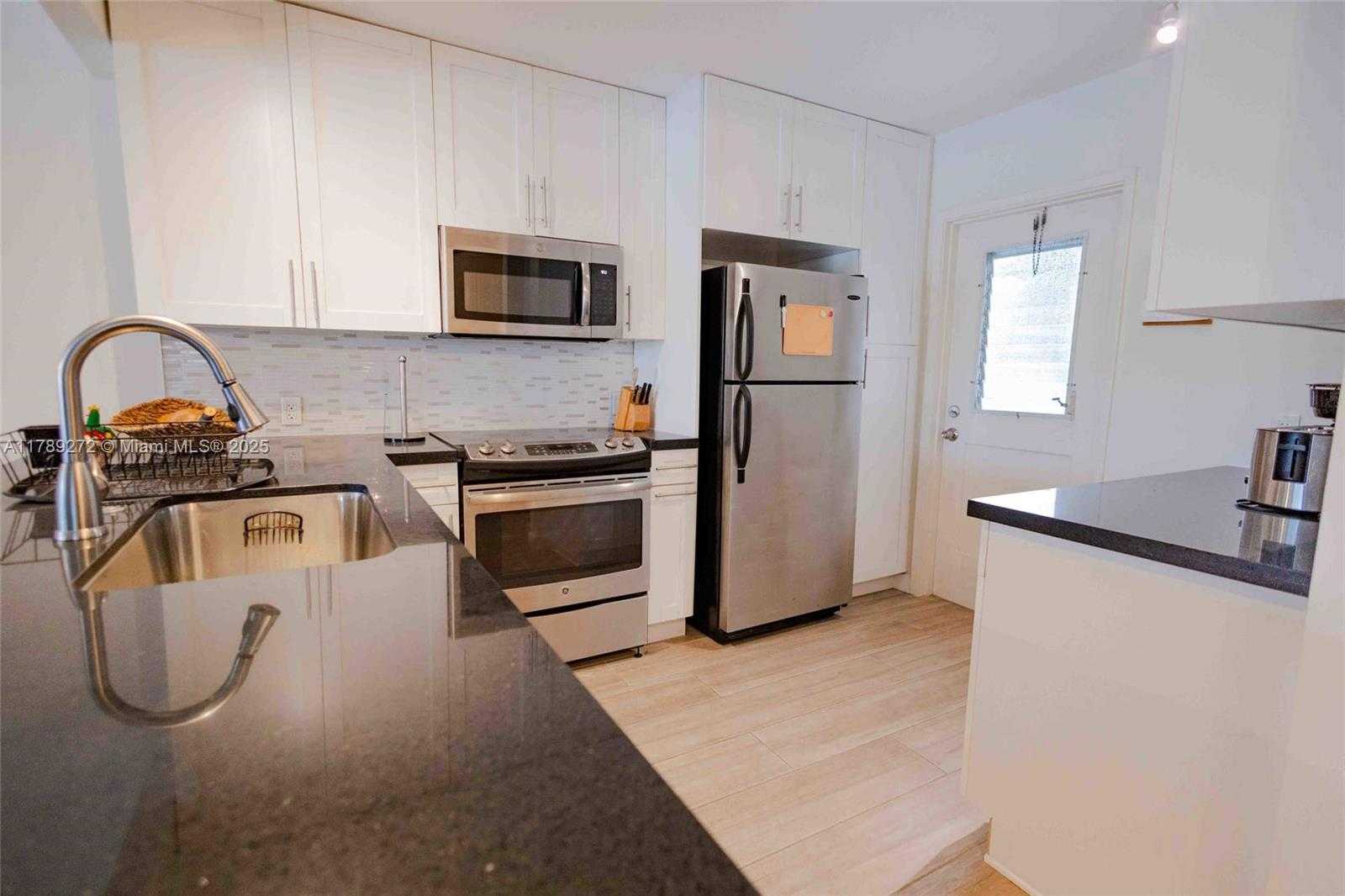 Small Image of 2751 NORTH PALM AIRE DR #310, Pompano Beach Number 41