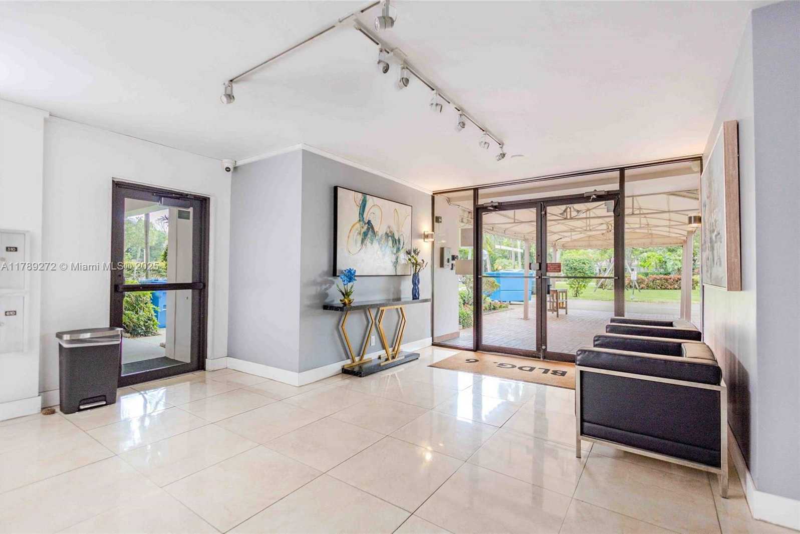 Small Image of 2751 NORTH PALM AIRE DR #310, Pompano Beach Number 54