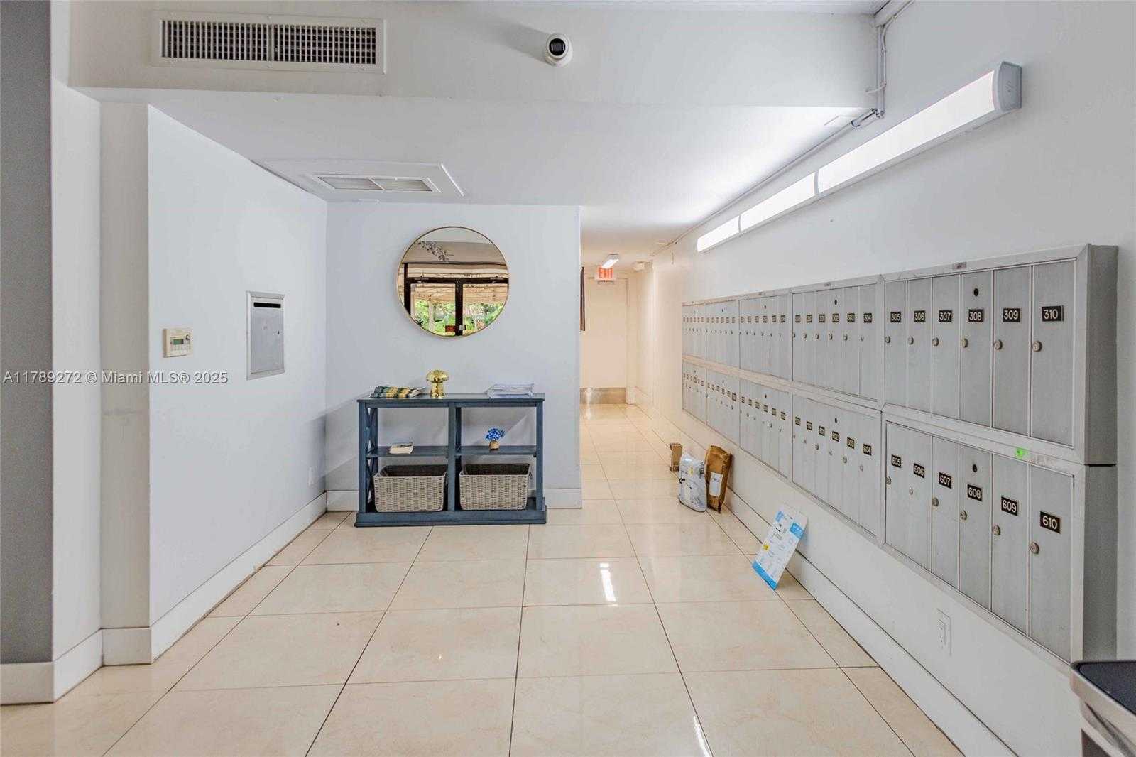 Small Image of 2751 NORTH PALM AIRE DR #310, Pompano Beach Number 55