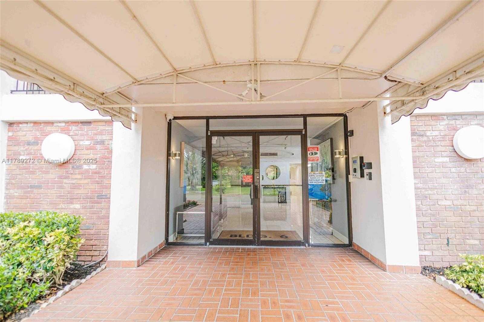 Small Image of 2751 NORTH PALM AIRE DR #310, Pompano Beach Number 60
