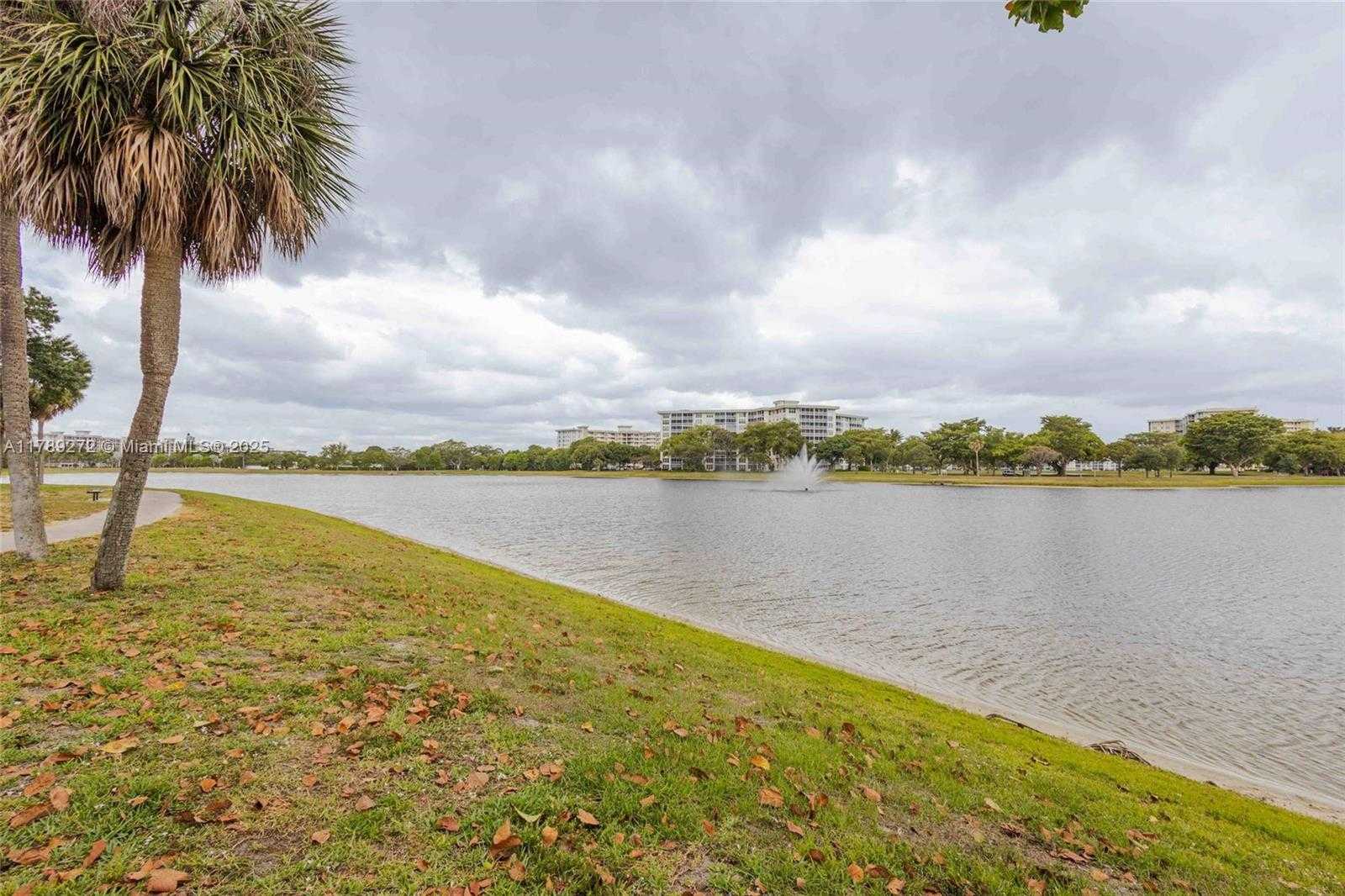 Small Image of 2751 NORTH PALM AIRE DR #310, Pompano Beach Number 63