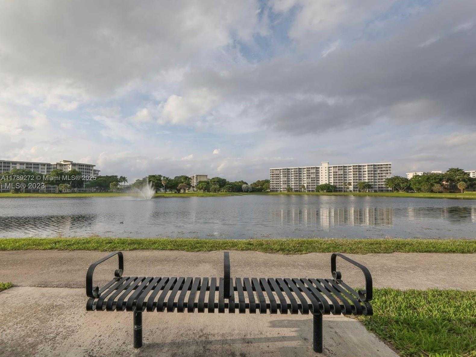 Small Image of 2751 NORTH PALM AIRE DR #310, Pompano Beach Number 66