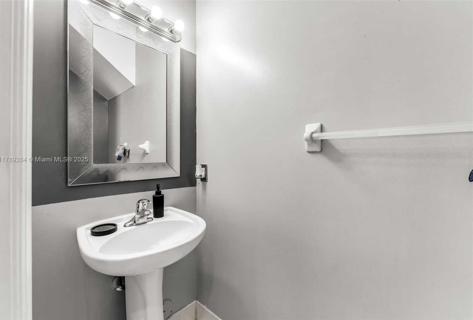 Small Image of 9371 SOUTH WEST 221ST WAY, Cutler Bay Number 11