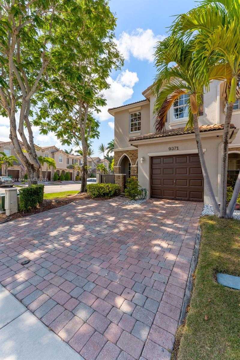 Small Image of 9371 SOUTH WEST 221ST WAY, Cutler Bay Number 3