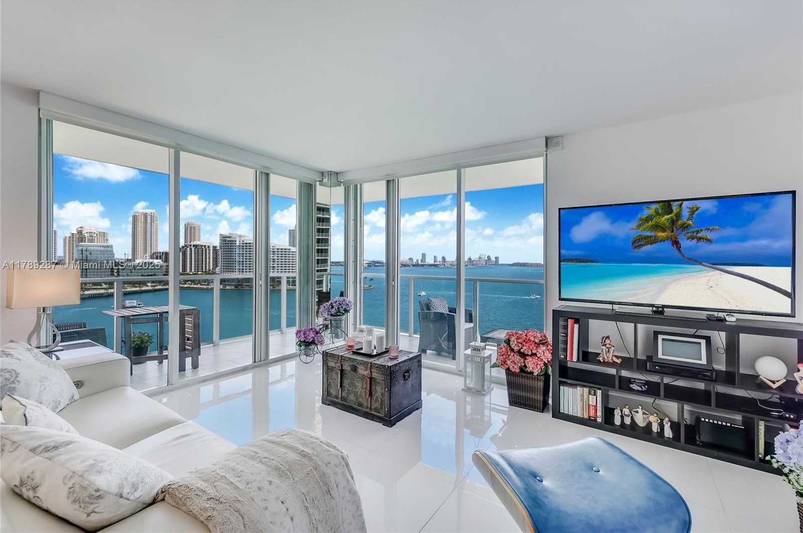 Small Image of 1155 BRICKELL BAY DR #1210, Miami Number 6
