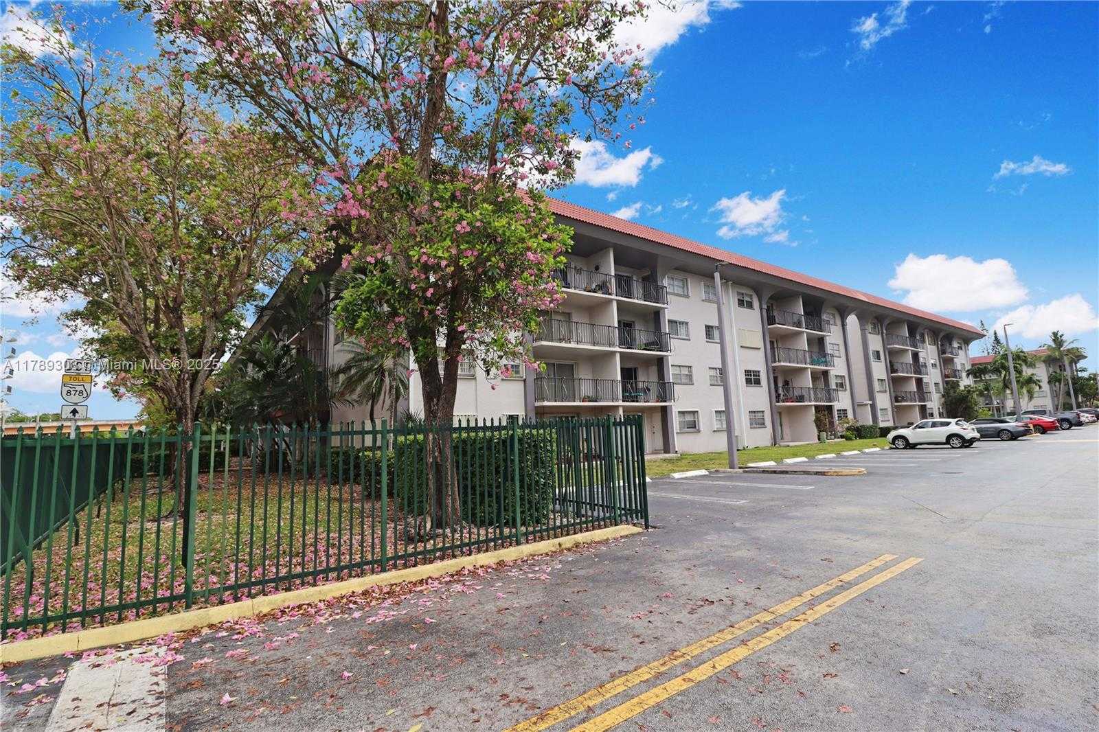 Small Image of 8101 SOUTH WEST 72ND AVE #304W, Miami Number 21