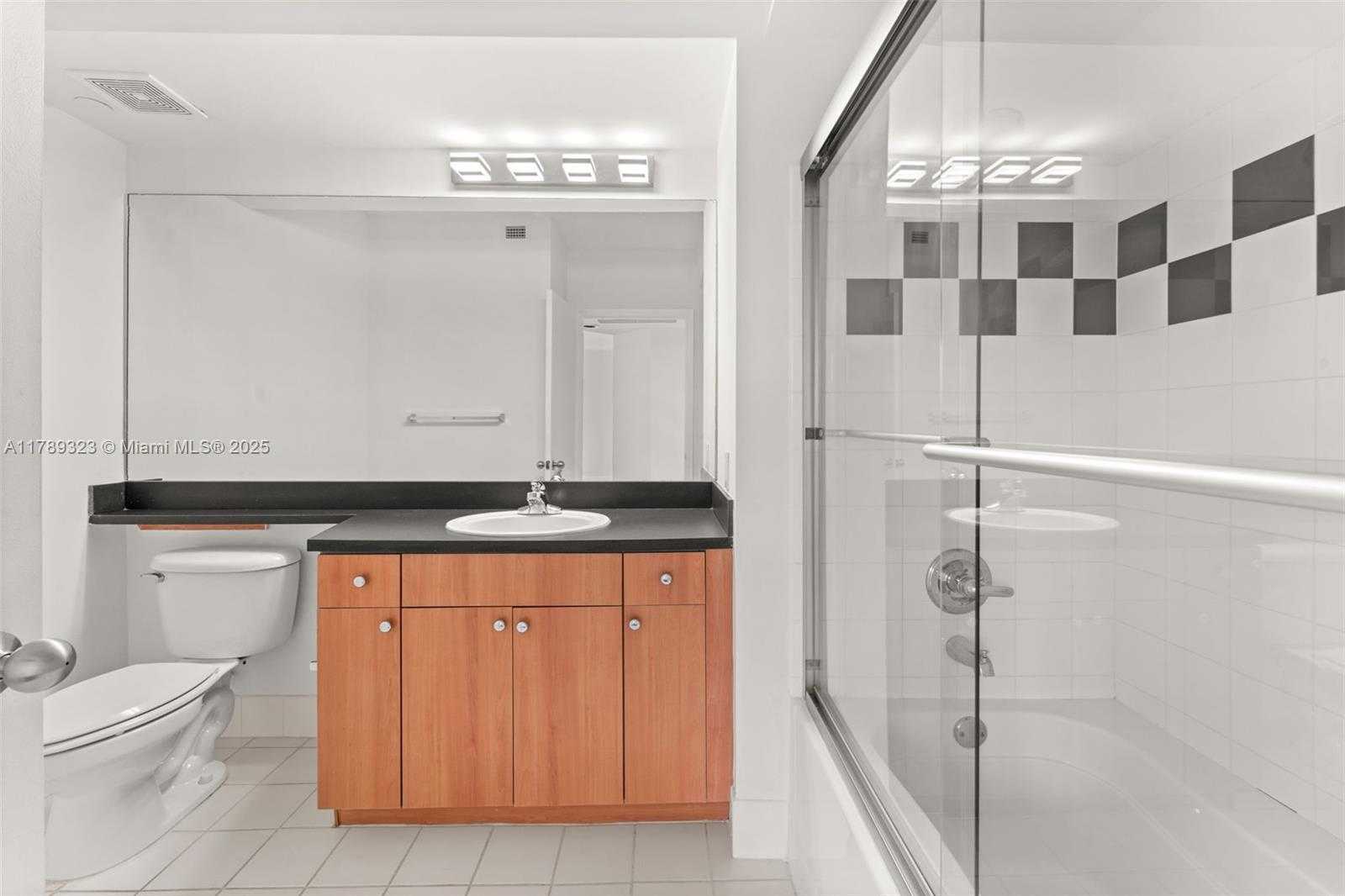 Small Image of 1330 WEST AVE #1614, Miami Beach Number 13