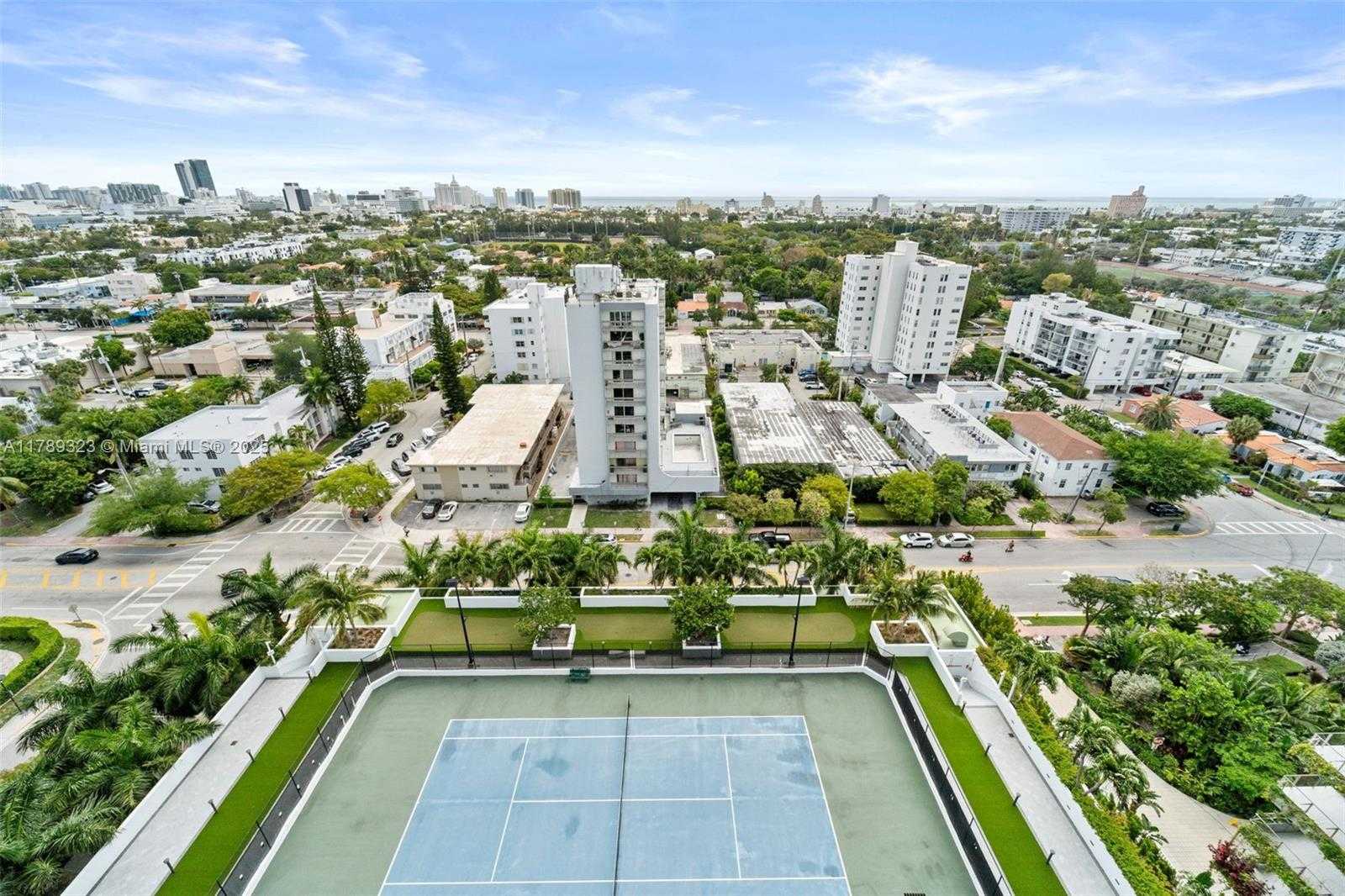 Small Image of 1330 WEST AVE #1614, Miami Beach Number 16