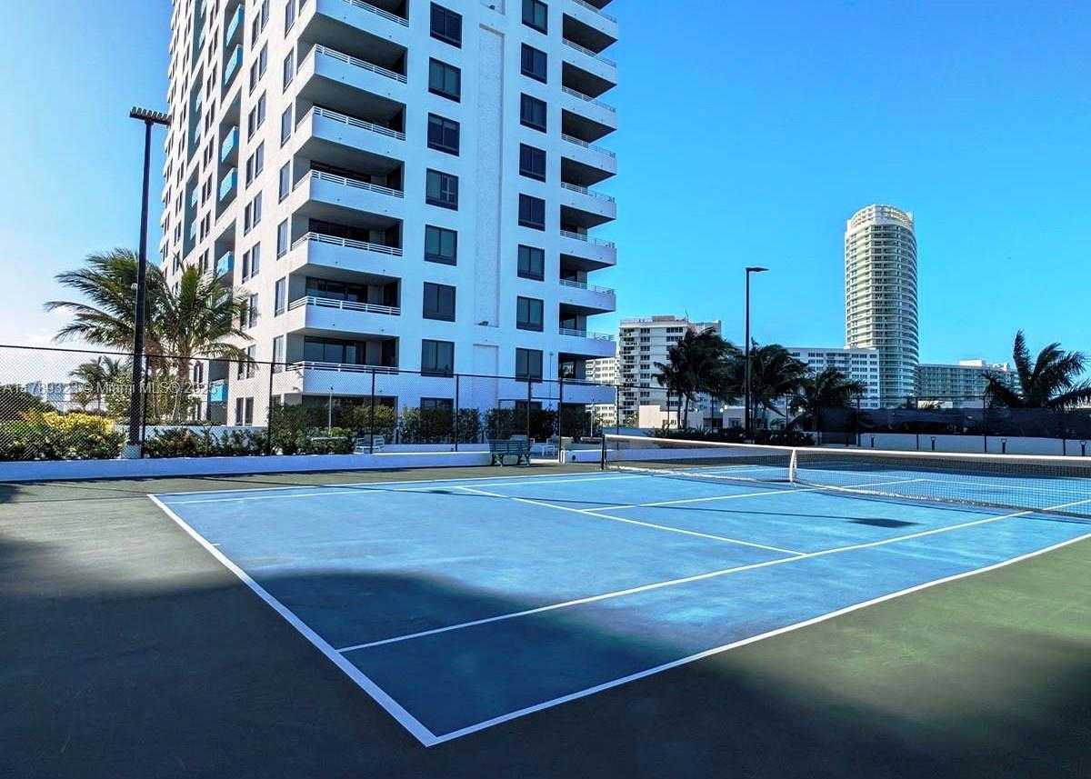 Small Image of 1330 WEST AVE #1614, Miami Beach Number 23
