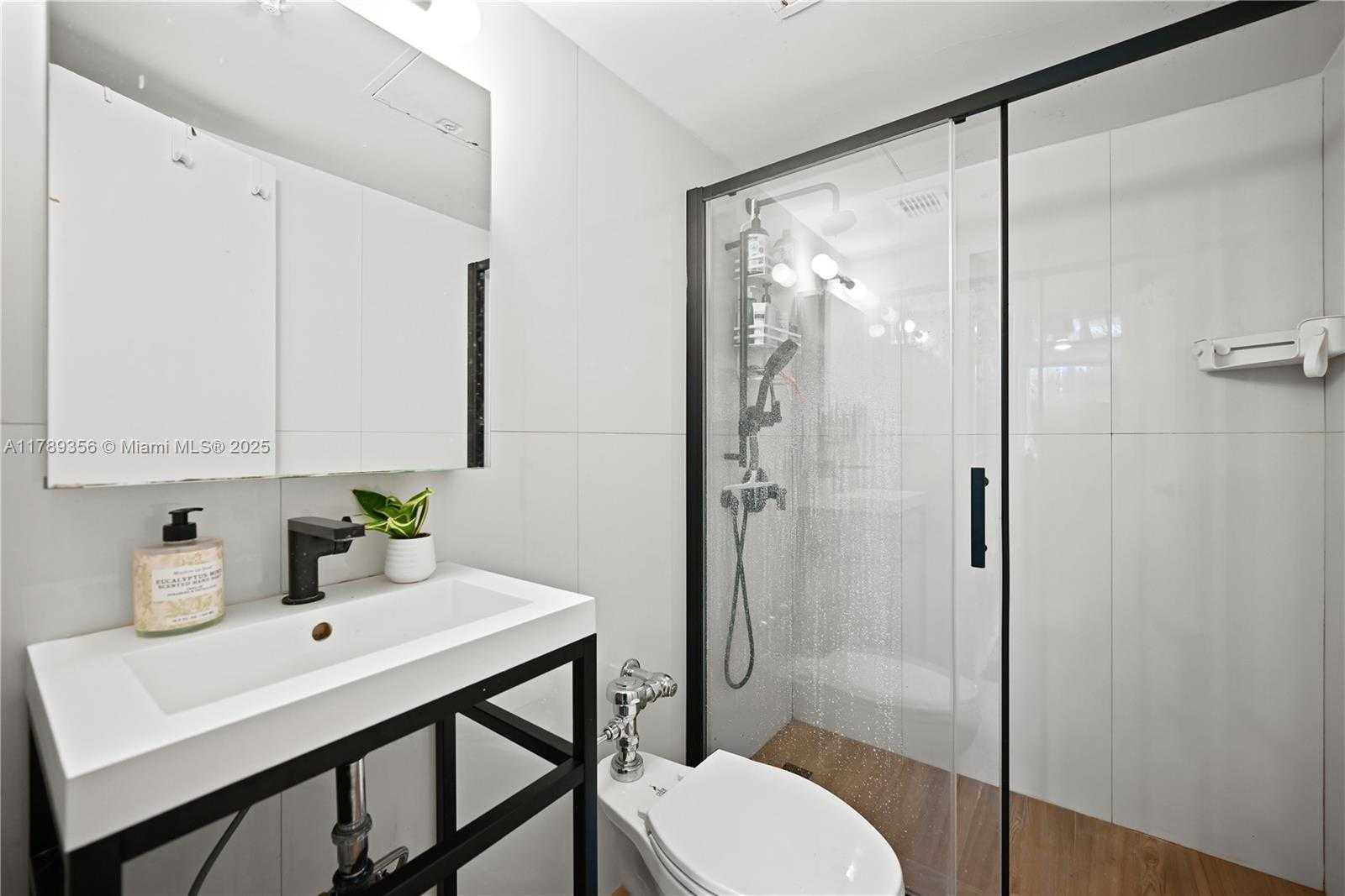 Small Image of 1500 BAY RD #328S, Miami Beach Number 18